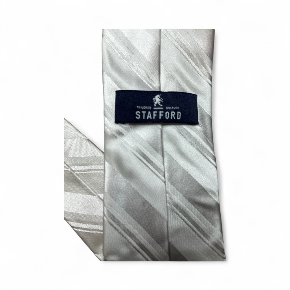 Stafford Elegant white Striped Men's Tie
